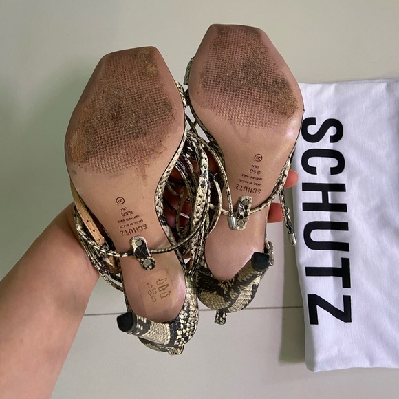 SCHUTZ Vicki Snake Embossed Leather Sandal, 5.5 US - Picture 4 of 4
